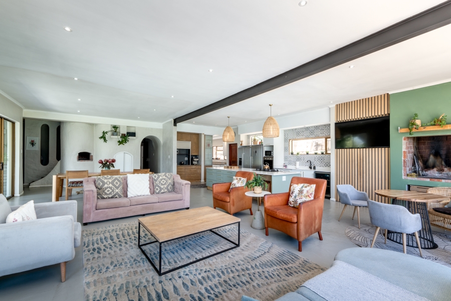 6 Bedroom Property for Sale in Paarl Central Western Cape